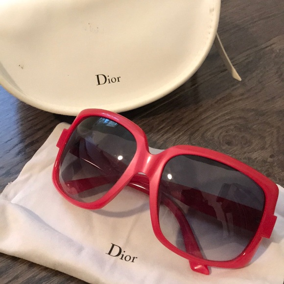red dior sunglasses